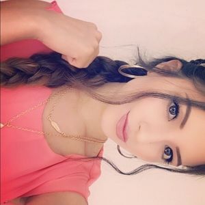 Meet your Posher, Abigail